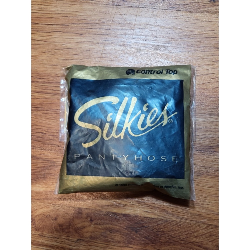 Vintage 1993 Silkies Pantyhose Control Top Queen Size Beige‎